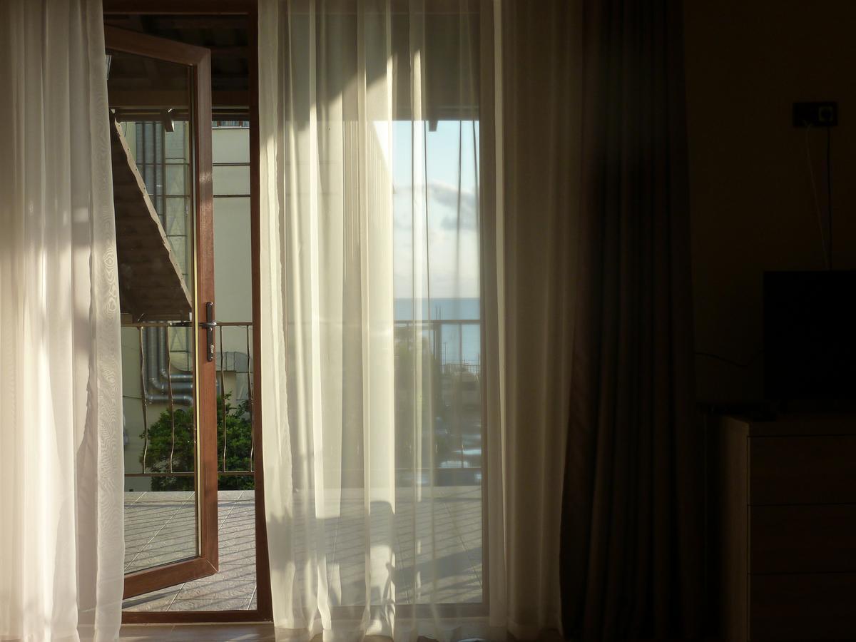 Guest House Letto Γκάγκρα Εξωτερικό φωτογραφία