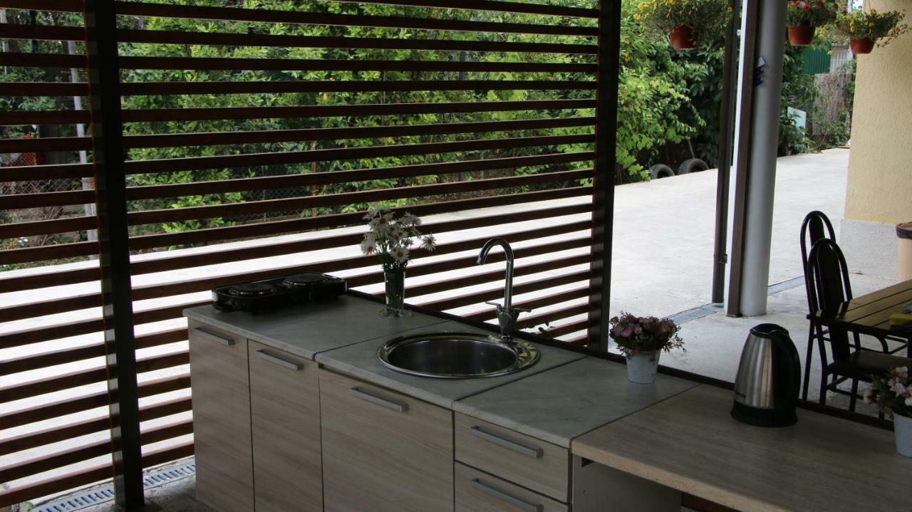 Guest House Letto Γκάγκρα Εξωτερικό φωτογραφία